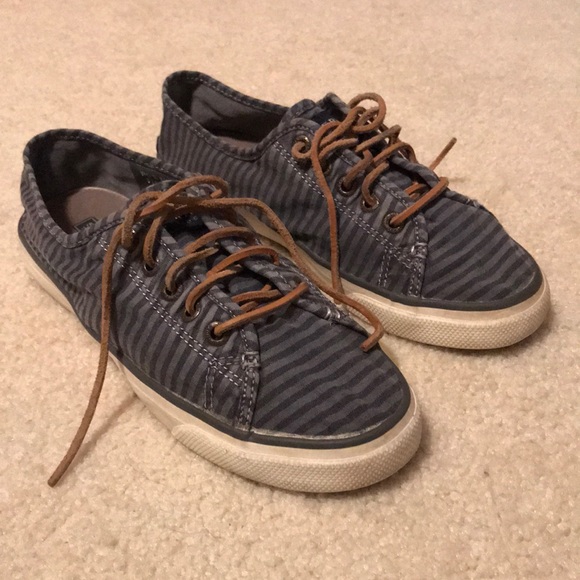 Sperry shoes - Picture 1 of 3